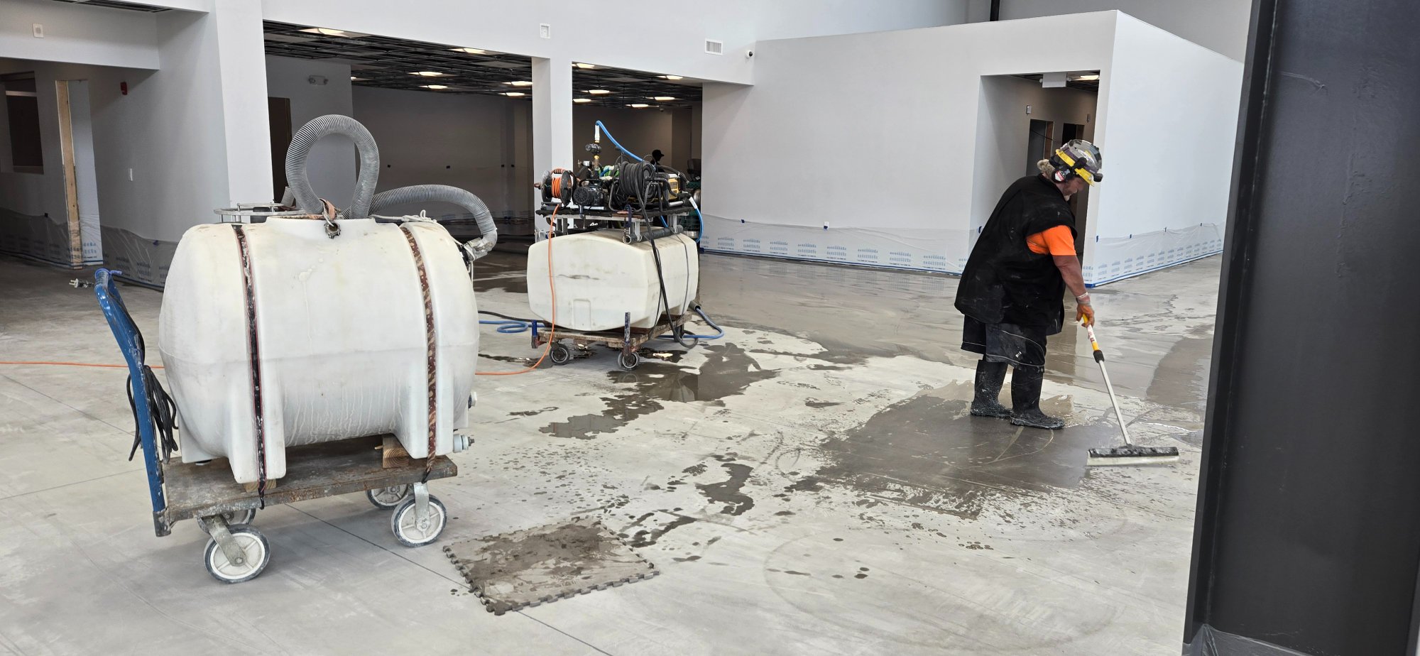 Floor coating coverage